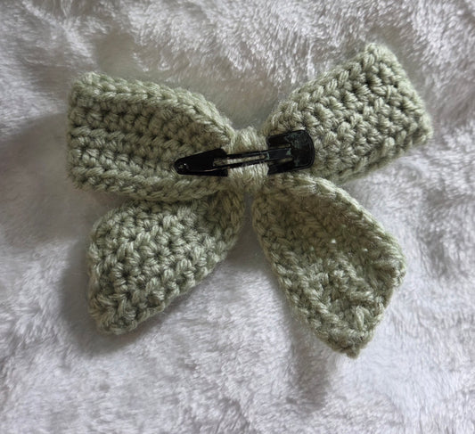 Green bow