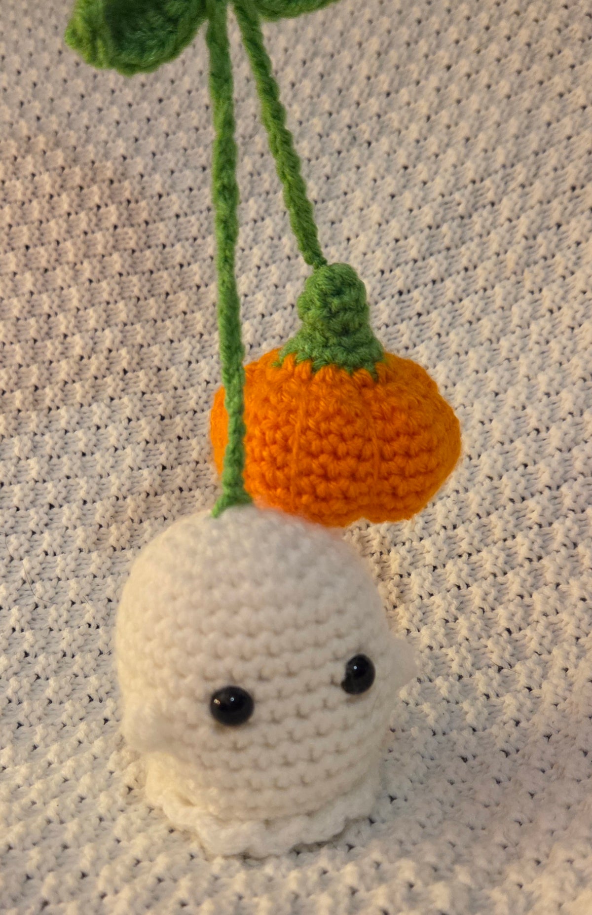 Ghost and pumpkin rearview mirror accessory